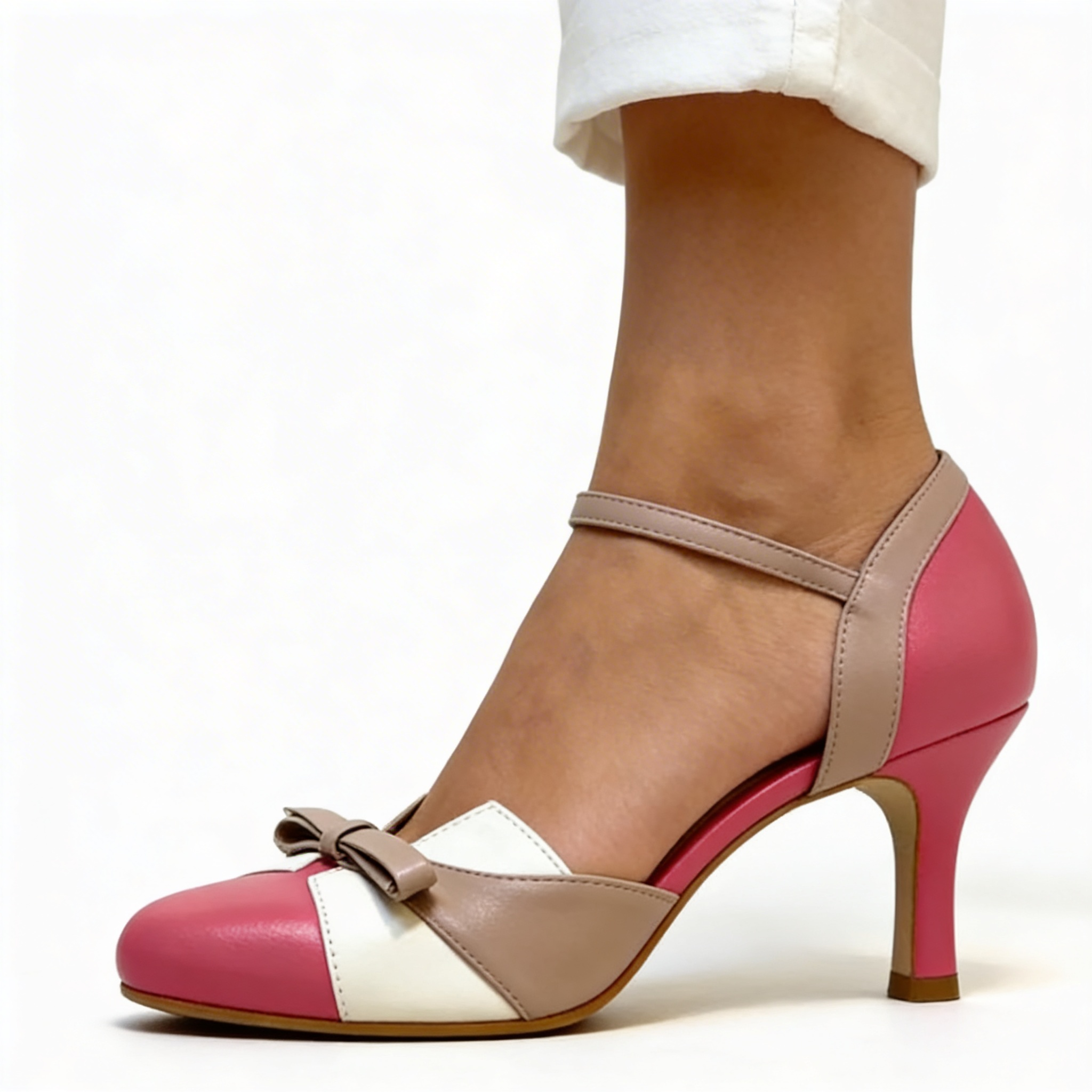 Monika | Elegáns Sarok